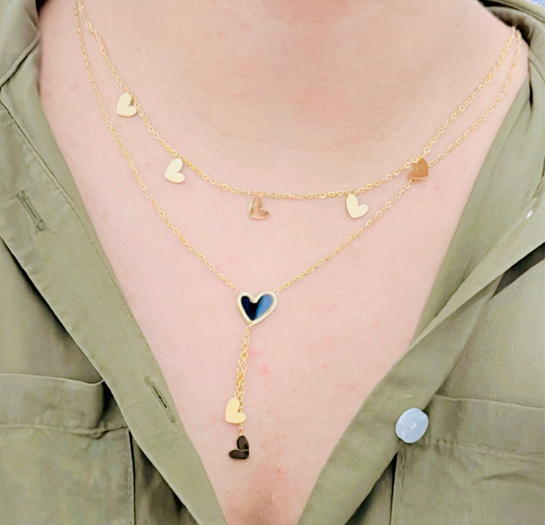 Collar de Doble Capa con Corazones