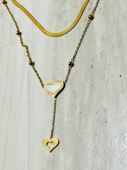 Collar de Doble Capa con Corazones