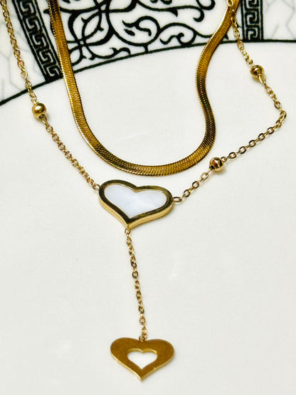 Collar de Doble Capa con Corazones