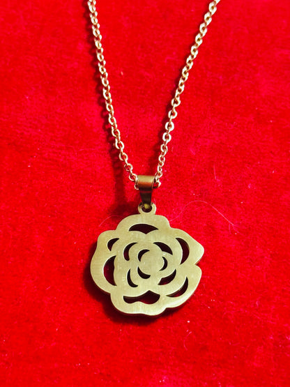 Collar Rosa Dorada