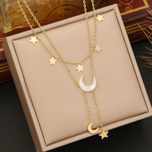 COLLAR CON LUNAS Y ESTRELLAS