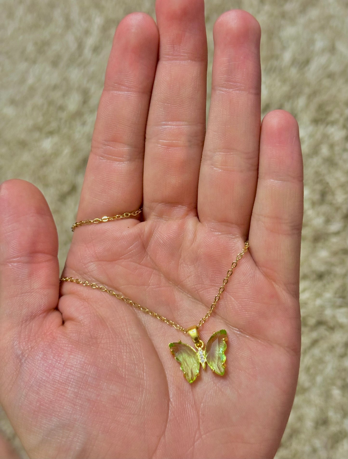 Collar elegante en forma de mariposa Verde